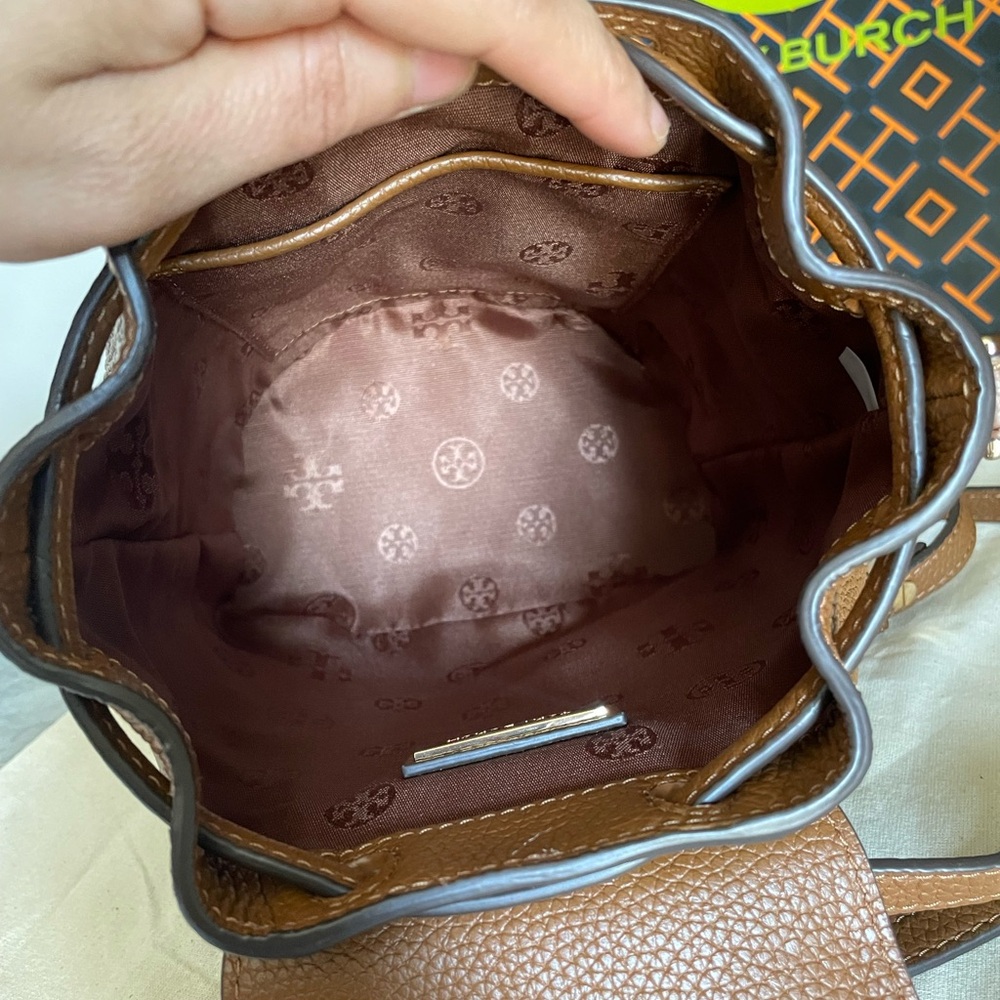 New✨thea mini bucket backpack - Picture 8 of 14
